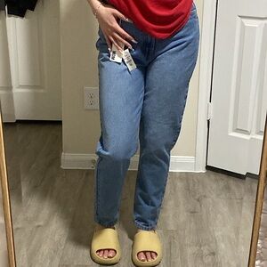 Crossover high rise mom jeans. Size 5.